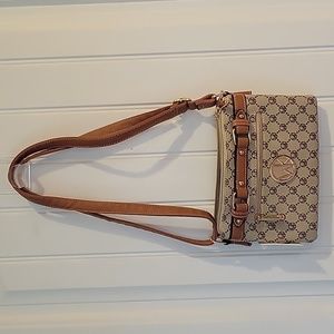 Wendy Keen Crossbody purse.Double zippered pockets New.